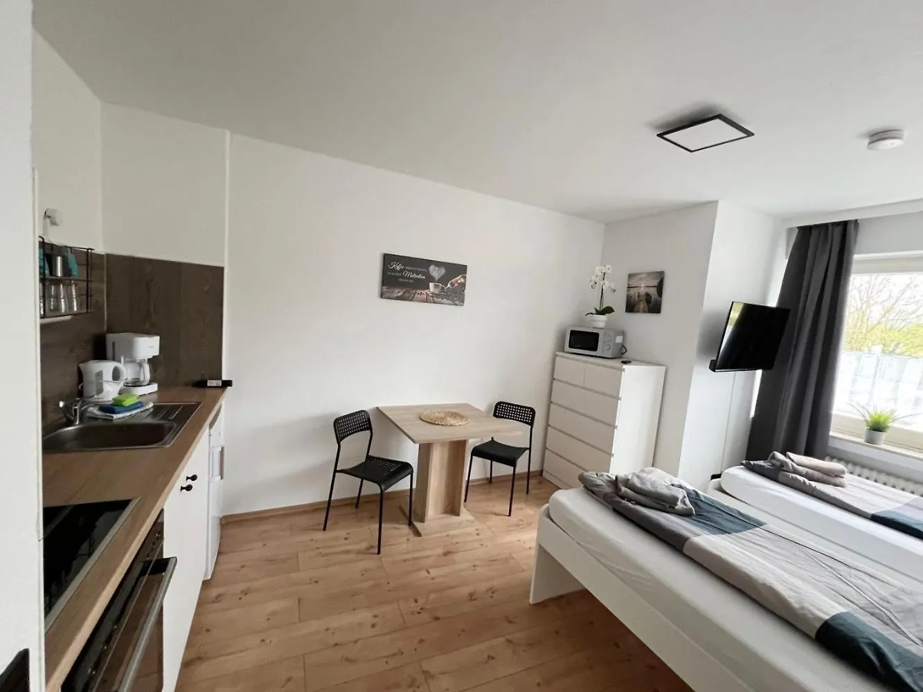 Low Budget Apartment 科隆
