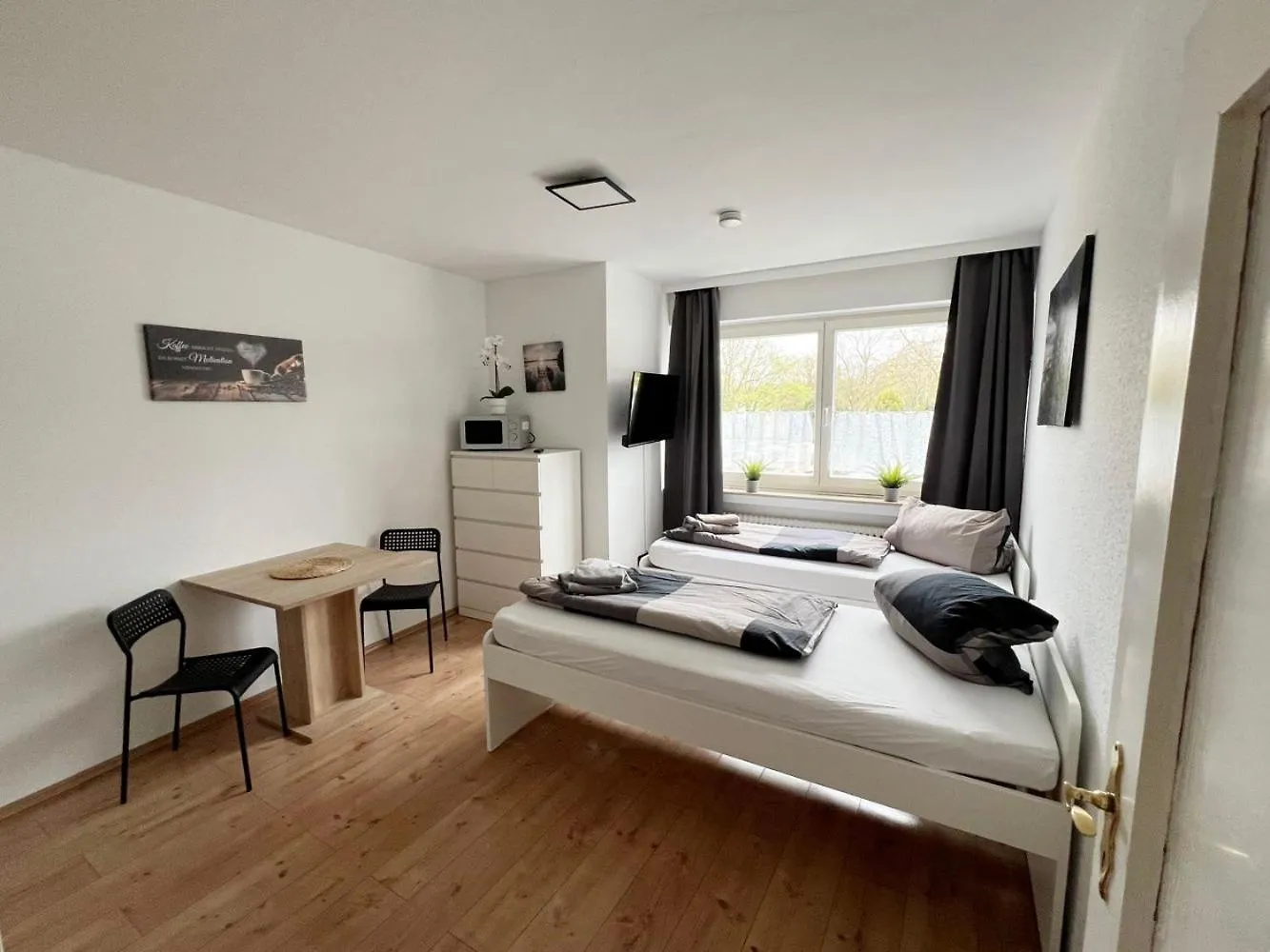 Low Budget Apartment 科隆